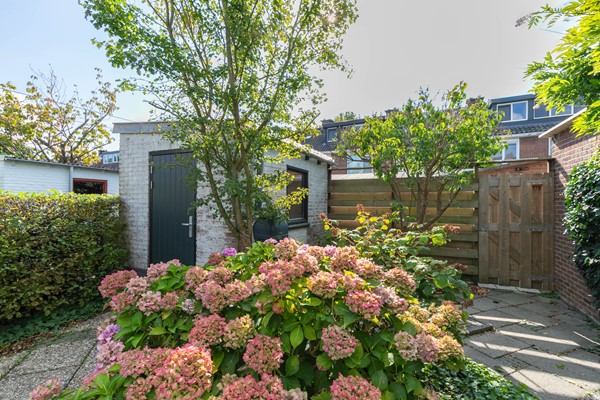 Medium property photo - Anna van Saksenstraat 16, 2351 RL Leiderdorp